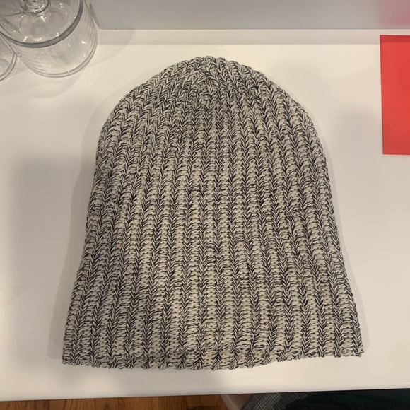 Love Your Melon Black Speckled Beanie - Picture 6 of 6